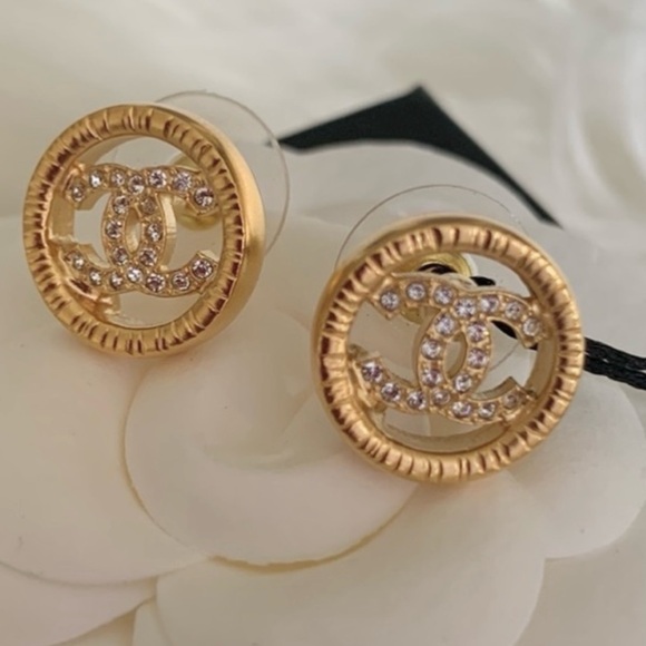 Chanel CC Stud Crystal Earrings - Picture 3 of 10